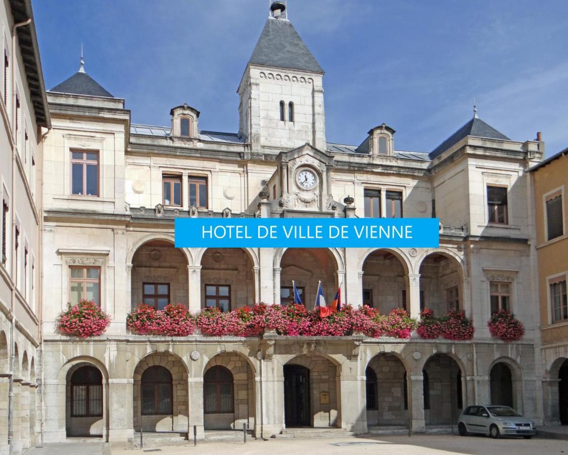Appartement Netflix Centre De Vienne Pres De Lyon Exterior photo